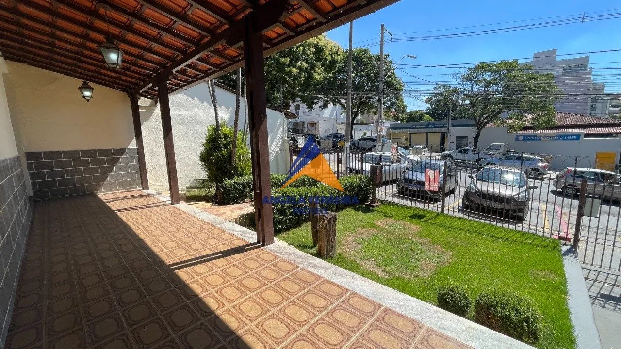 CASA PARA FINS COMERCIAIS PARA LOCAÇÃO NO BAIRRO PALMEIRAS/BH