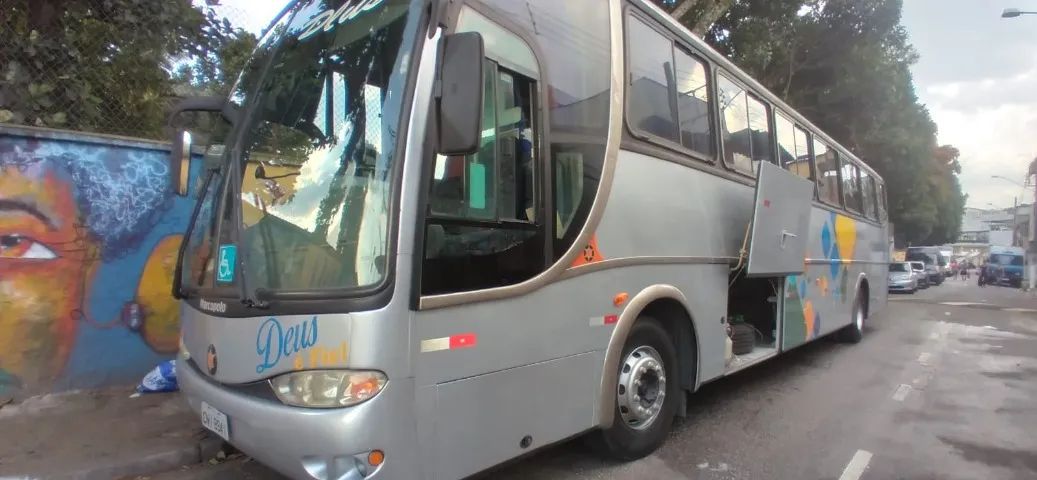 Ônibus de viagem - Foto 5