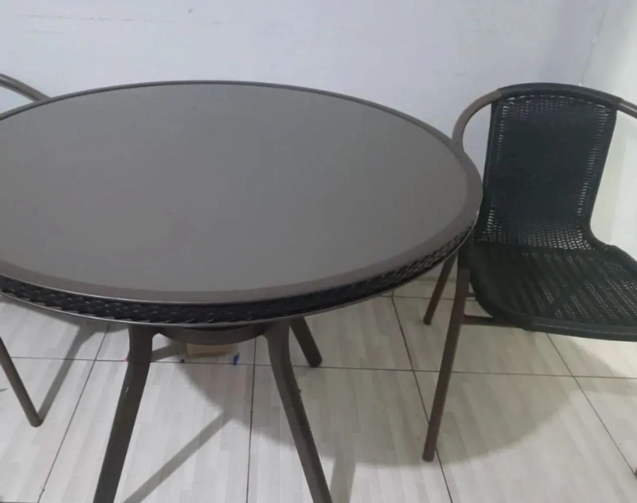 Mesa de Jantar tampão de vidro - 4 lugares
