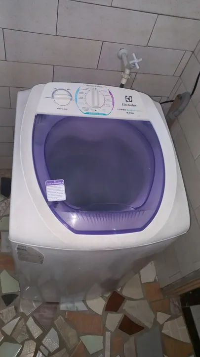 VENDO MAQUINA DE LAVAR ROUPAS ELECTROLUX 06 KG