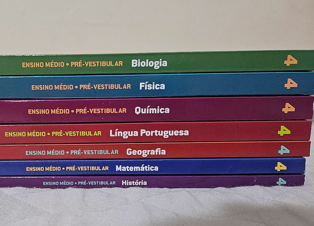 Apostilas novas poliedro ensino médio/cursinho.