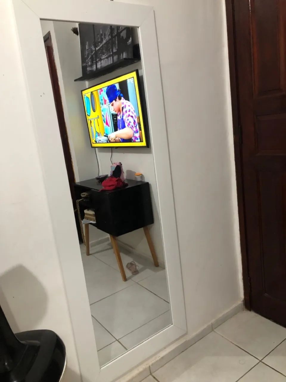 Espelho grande com bordas branca - Foto 2