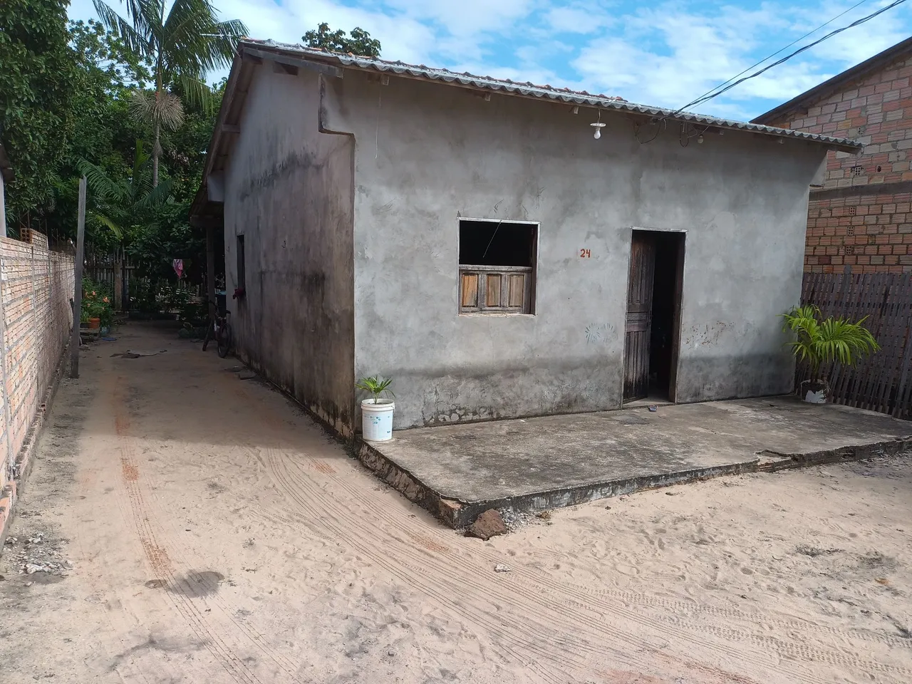 VENDO UMA CASA NO JUÁ 