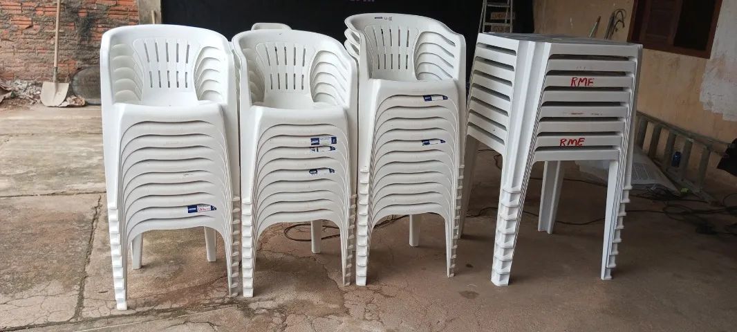Alugueis de jogos de mesas e pula pula 