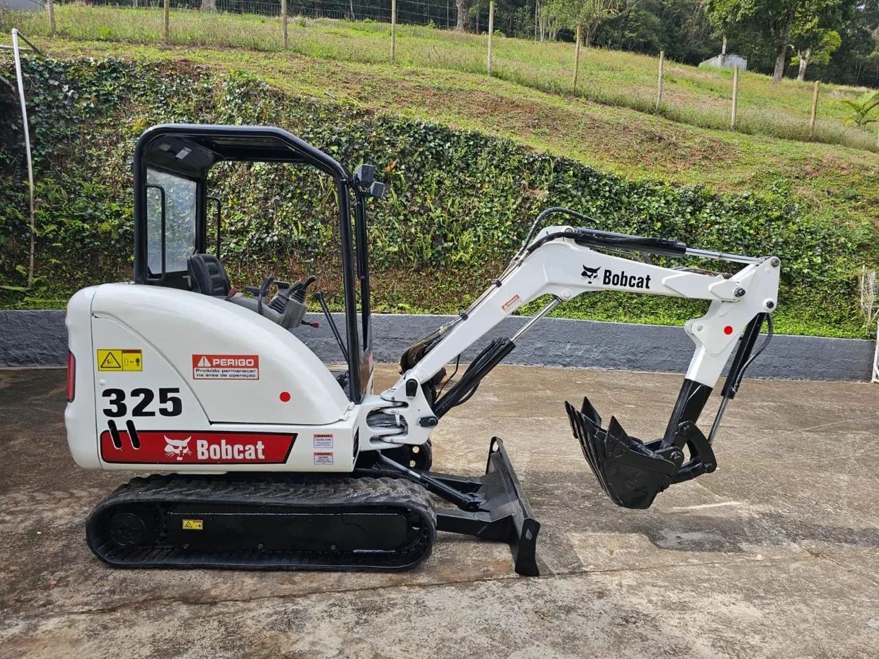 Mini Escavadeira Bobcat Ano 2008  - Foto 4
