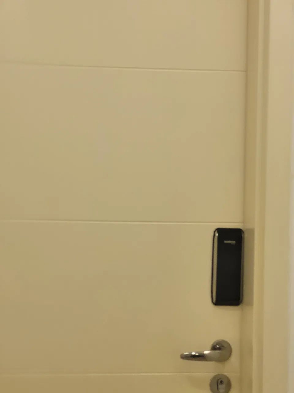 Instalação de fechaduras eletrônicas 