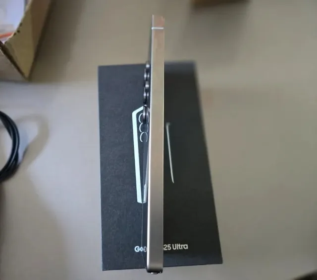 Samsung S25 Ultra 12GB RAM