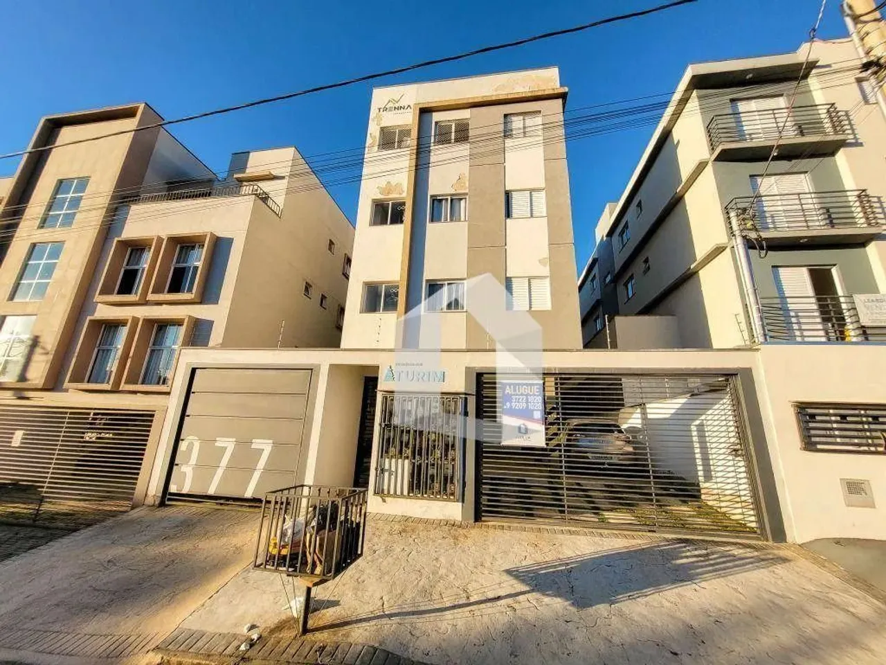 Apartamento com 1 dormitório para alugar, 30 m² por R$ 1.200,00/mês - Centreville - Poços