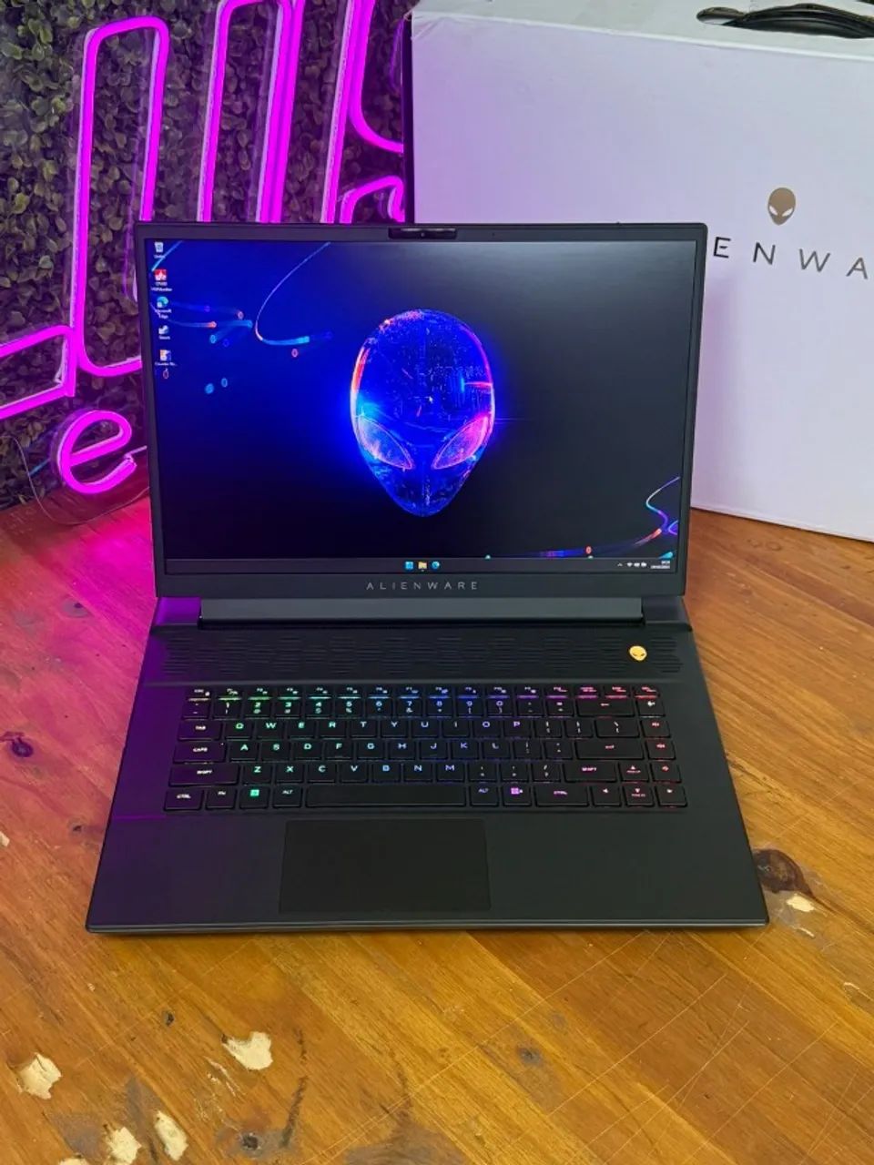 Alienware M16 R1 i7 - 4070 - Foto 2
