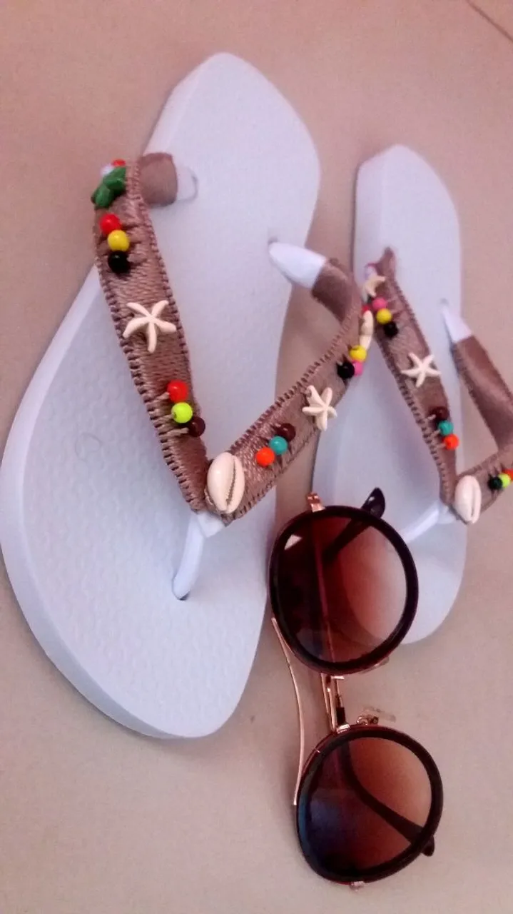 Sandálias Havaianas Customizadas com Detalhes