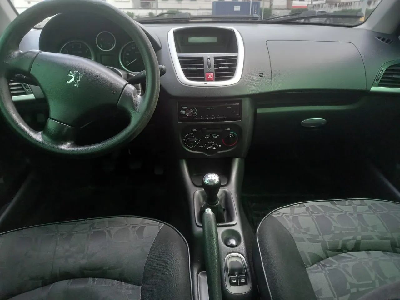 Peugeot 207 2011 IMPECÁVEL COMPLETO - Foto 5