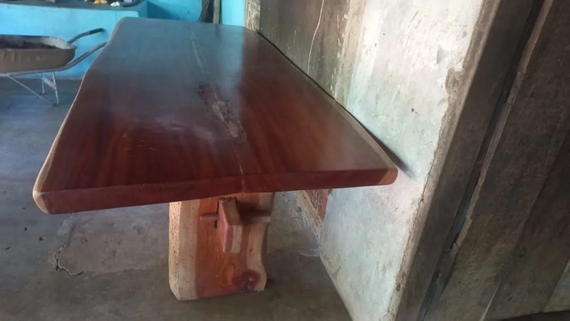 Mesa de jatobá envernizada  - Foto 2
