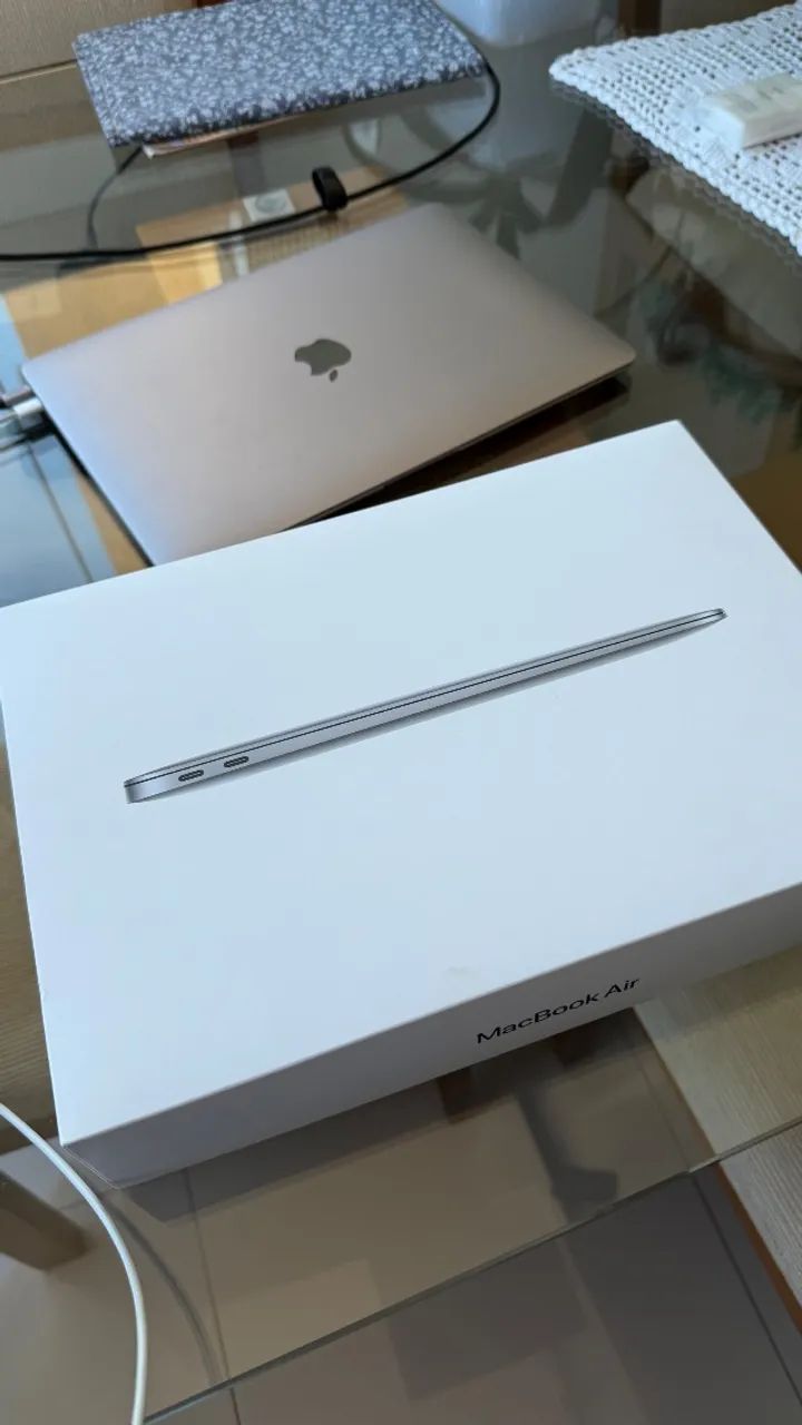 Macbook Air M1 - 13 Cinza-espacial 8gb - 256gb Ssd - Apple