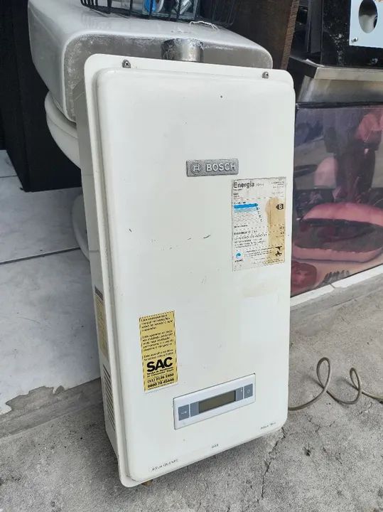 Aquecedor de Água a gás Bosch 15 l/min Modelo GWH 300 Plus GLP - Foto 3