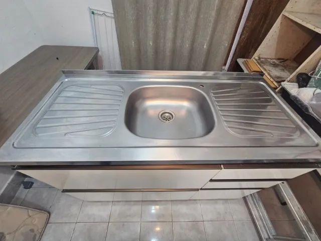 Pia completa: balcão e inox  - Foto 2