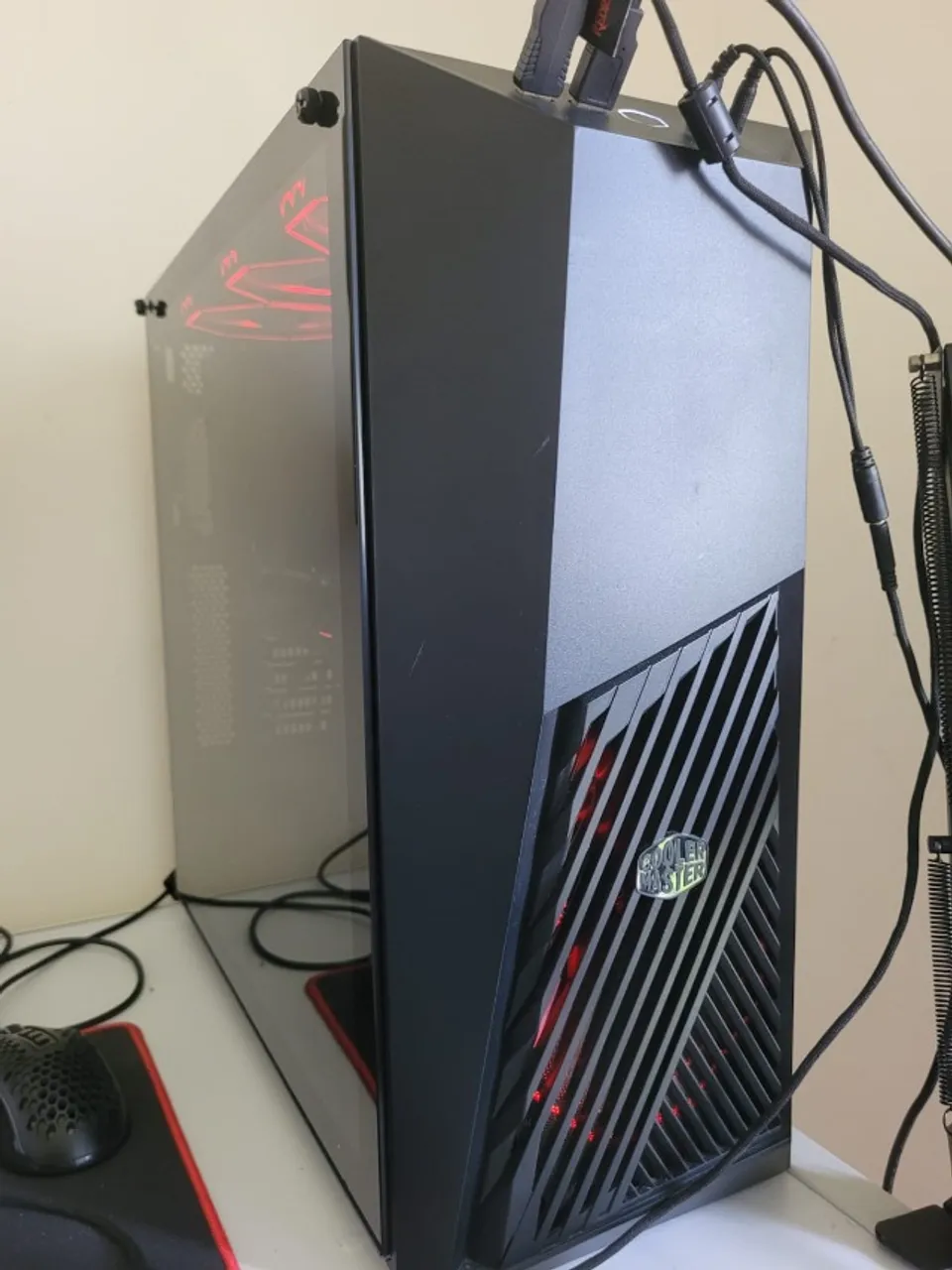 PC Gamer i5 9400f, 32GB Ram, 2060Super 8gb Vram. SSD 480GB