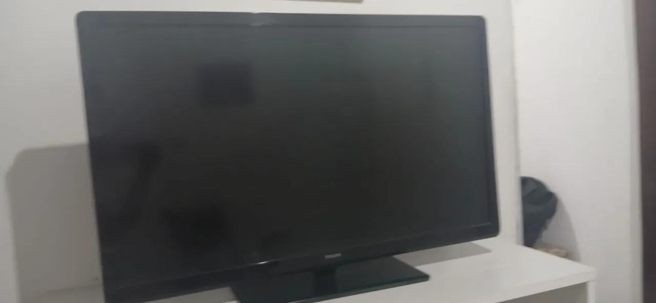 TV LED 40 polegadas (com defeito)