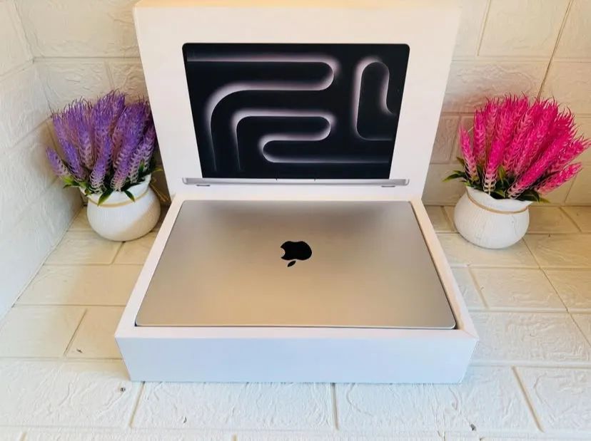 MacBook Pro 14 polegadas M3Pro | 512 SSD usado na promoção