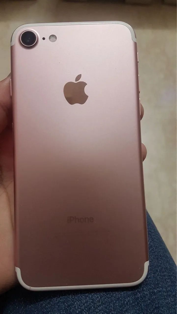iPhone 7- 128GB Rose Gold- Bateria 100%- preço negociável  - Foto 2