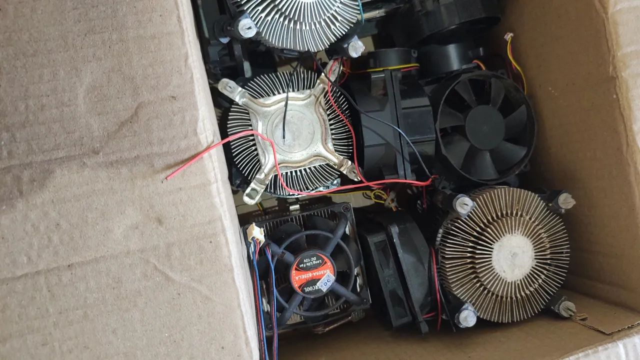 Coolers e ventoinhas, espelhos deplqca mãe de computador  - Foto 3