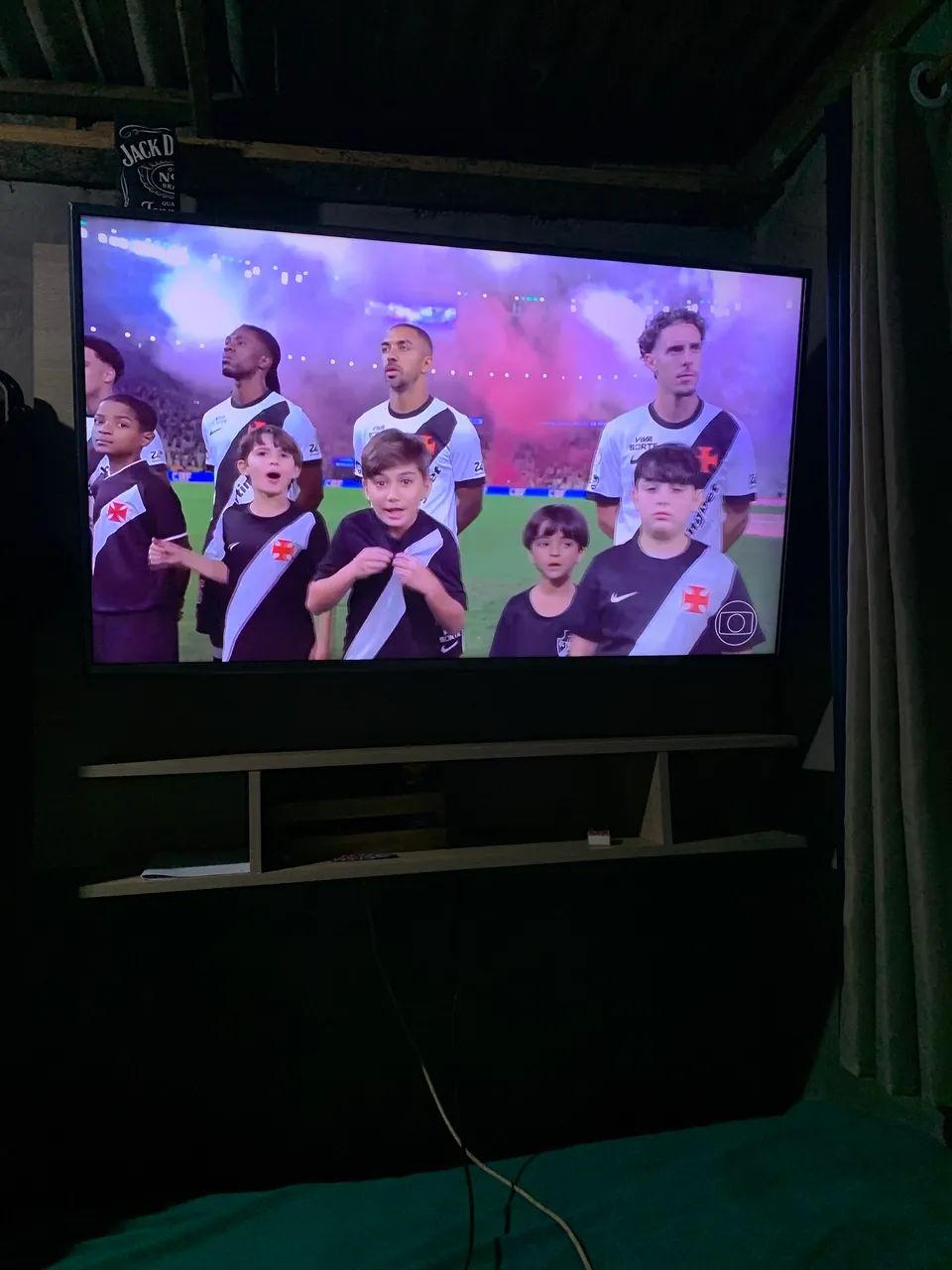 Vendo TV LG 60 polegadas! - Foto 2