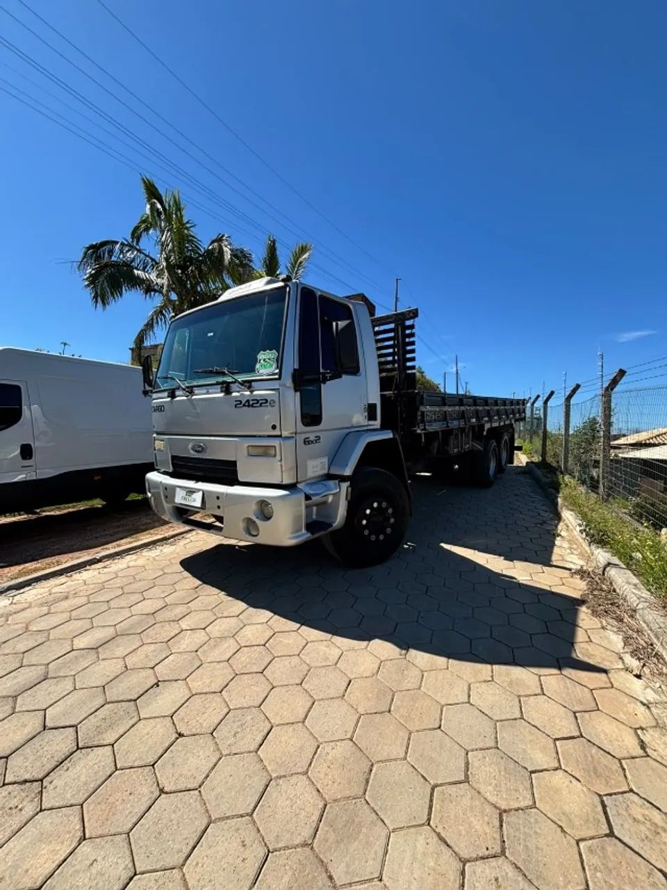 REPASSE Ford Cargo 2422 6x2