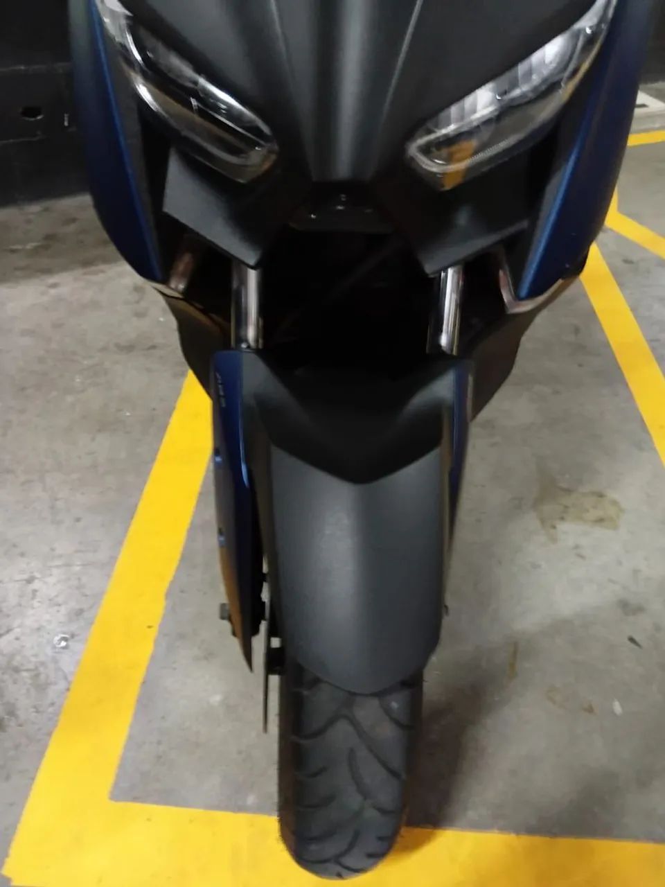 XMAX 250 21 SEMI NOVA
