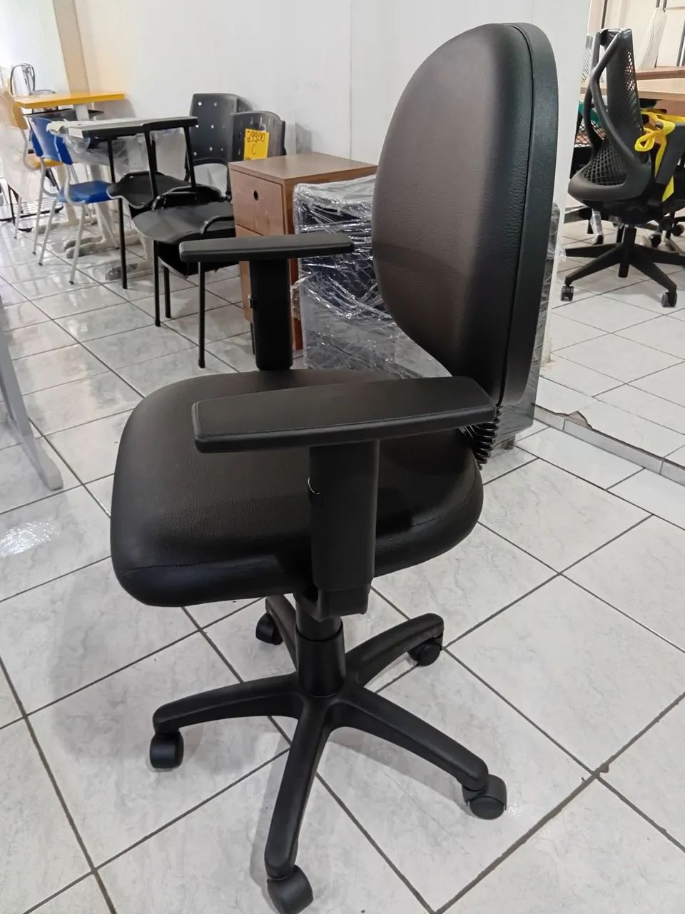 Cadeira com braços para escritório  - Foto 3