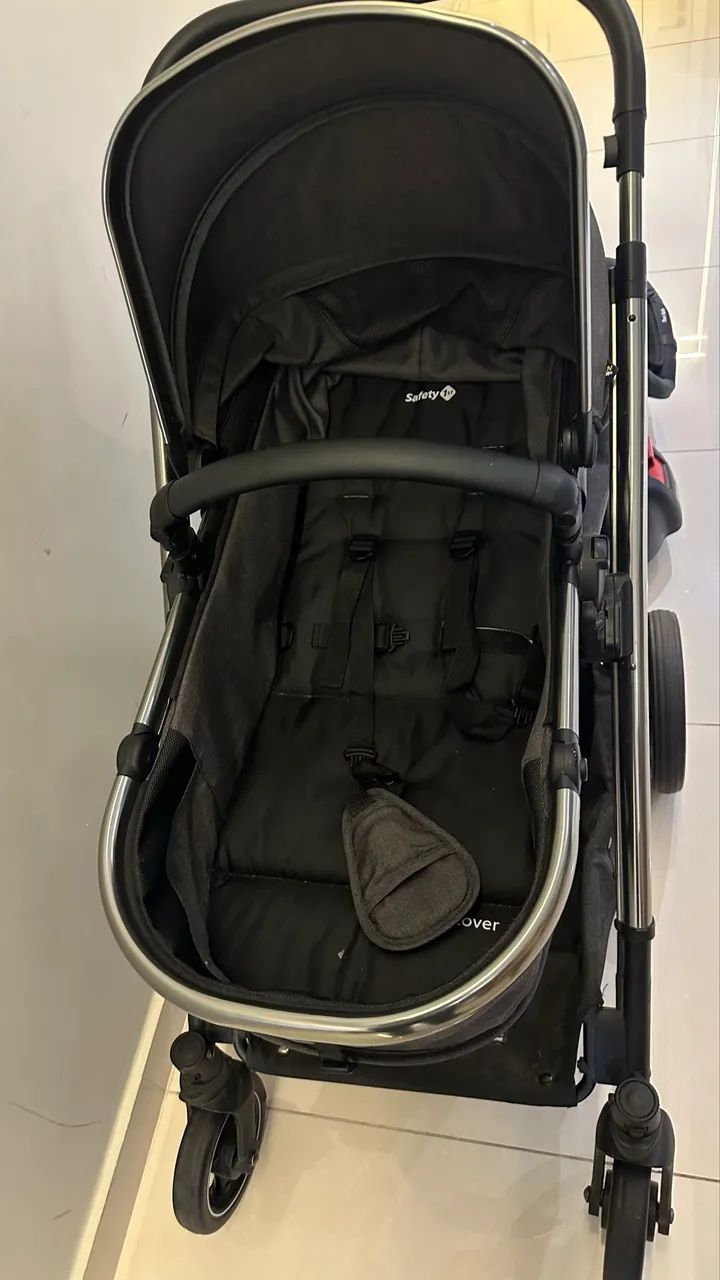 Carrinho semi novo Safety 1st com bebê conforto - Maternidade e