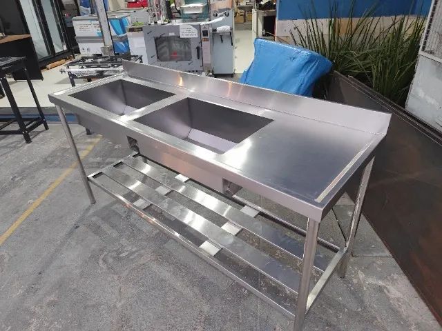 Pia Industrial Linha Pesada em Inox 2,80x0,60x0,90 com 2 Bojos