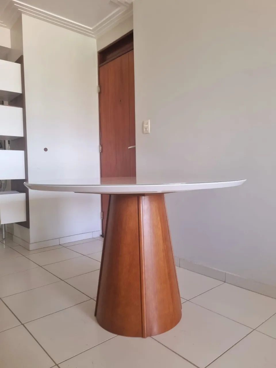 Mesa de jantar com 4 cadeiras  - Foto 3