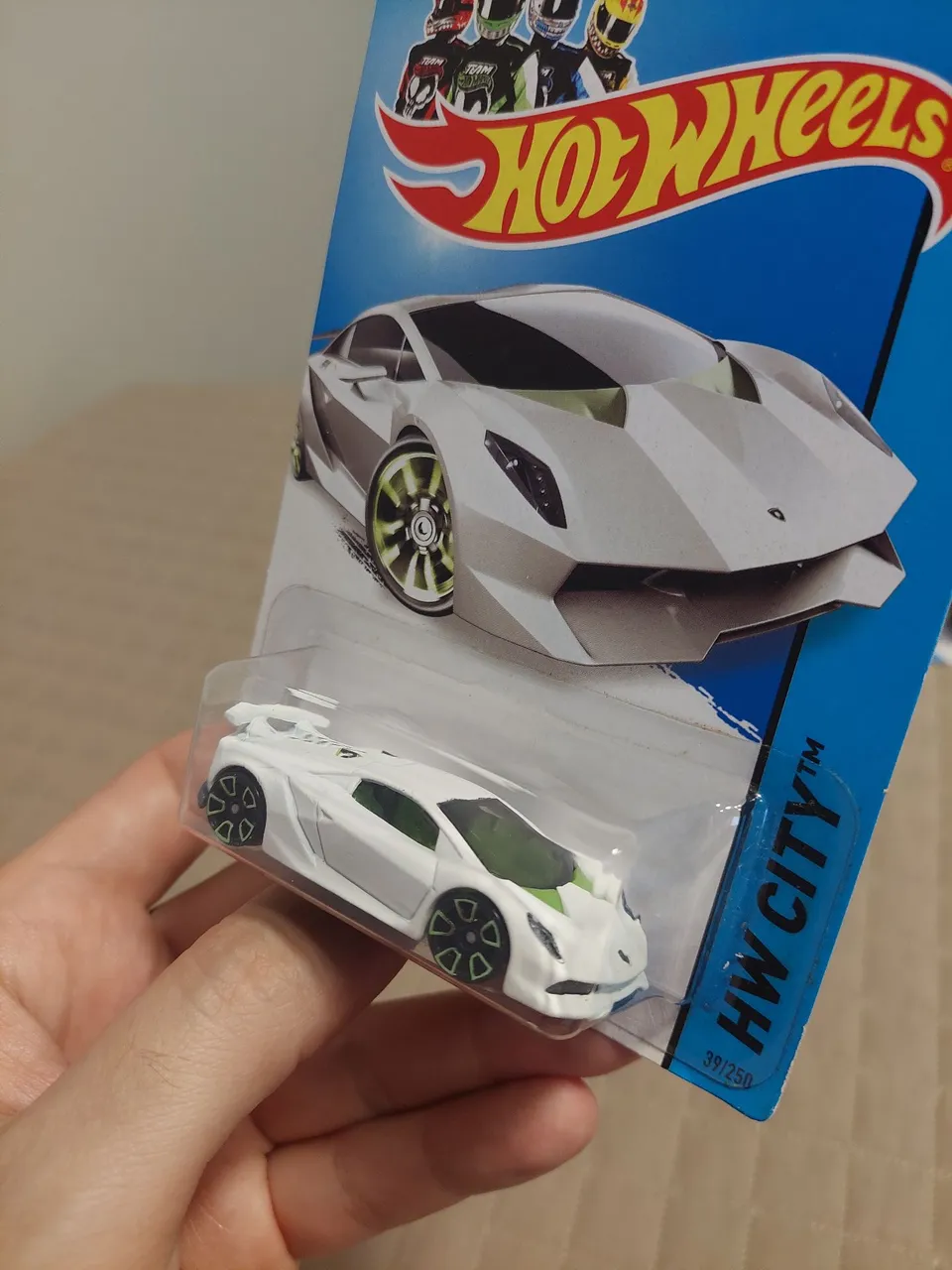 Hot Wheels Mercedes AMG GT3 - Lacrado - Hobbies e coleções - Velha