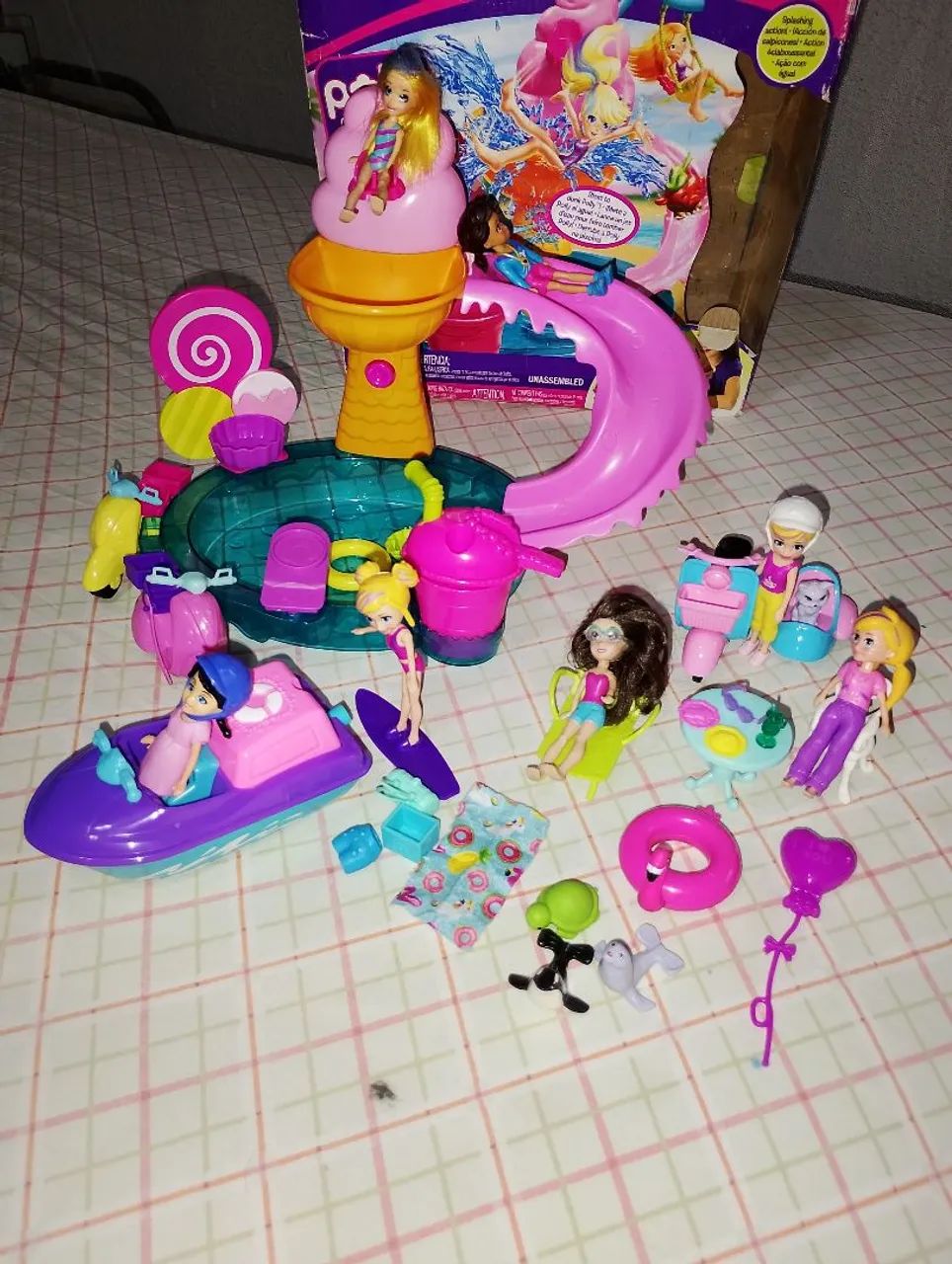 Polly piscinas e outros 