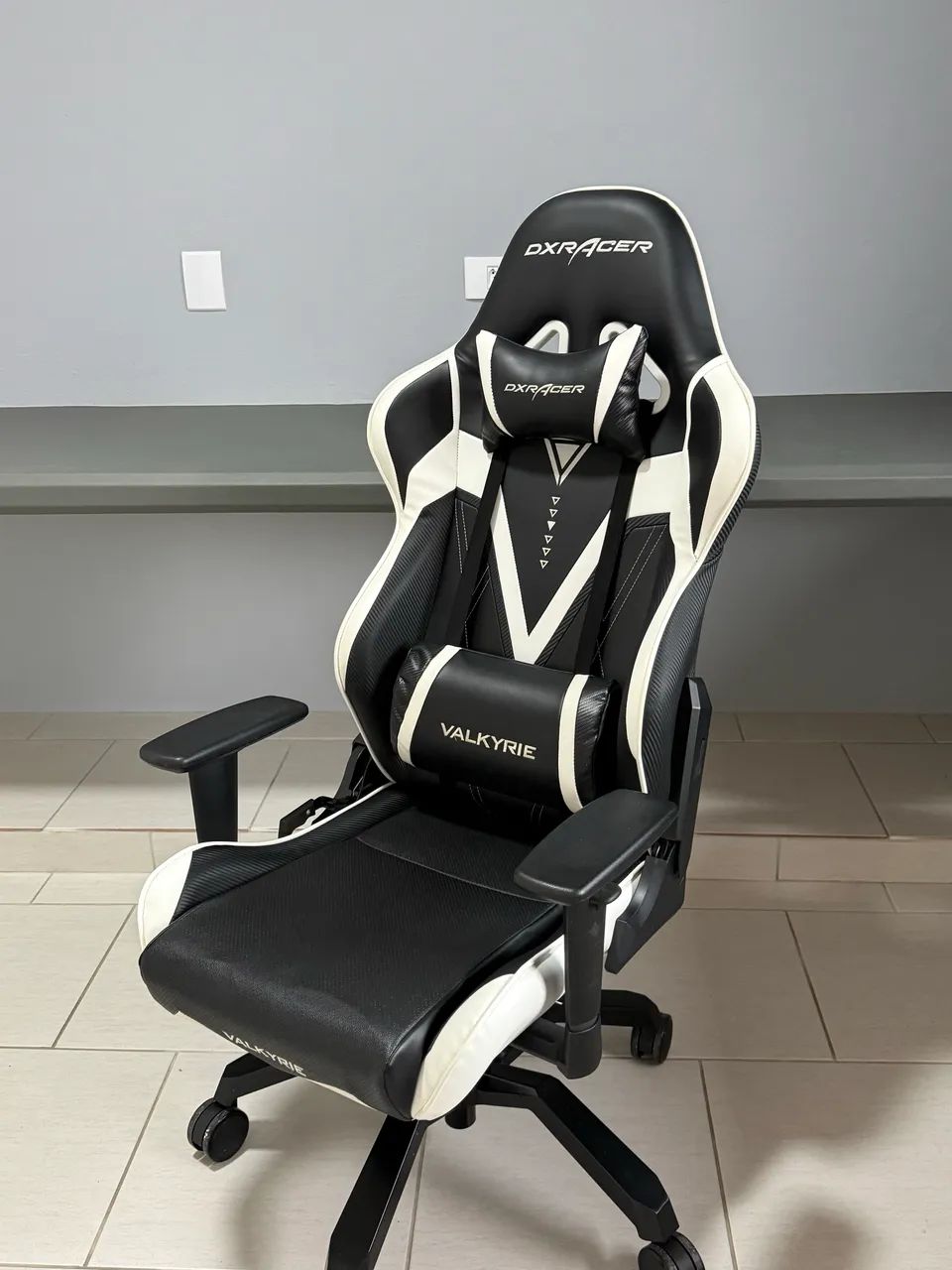 Cadeira Gamer Dxracer Valkyrie