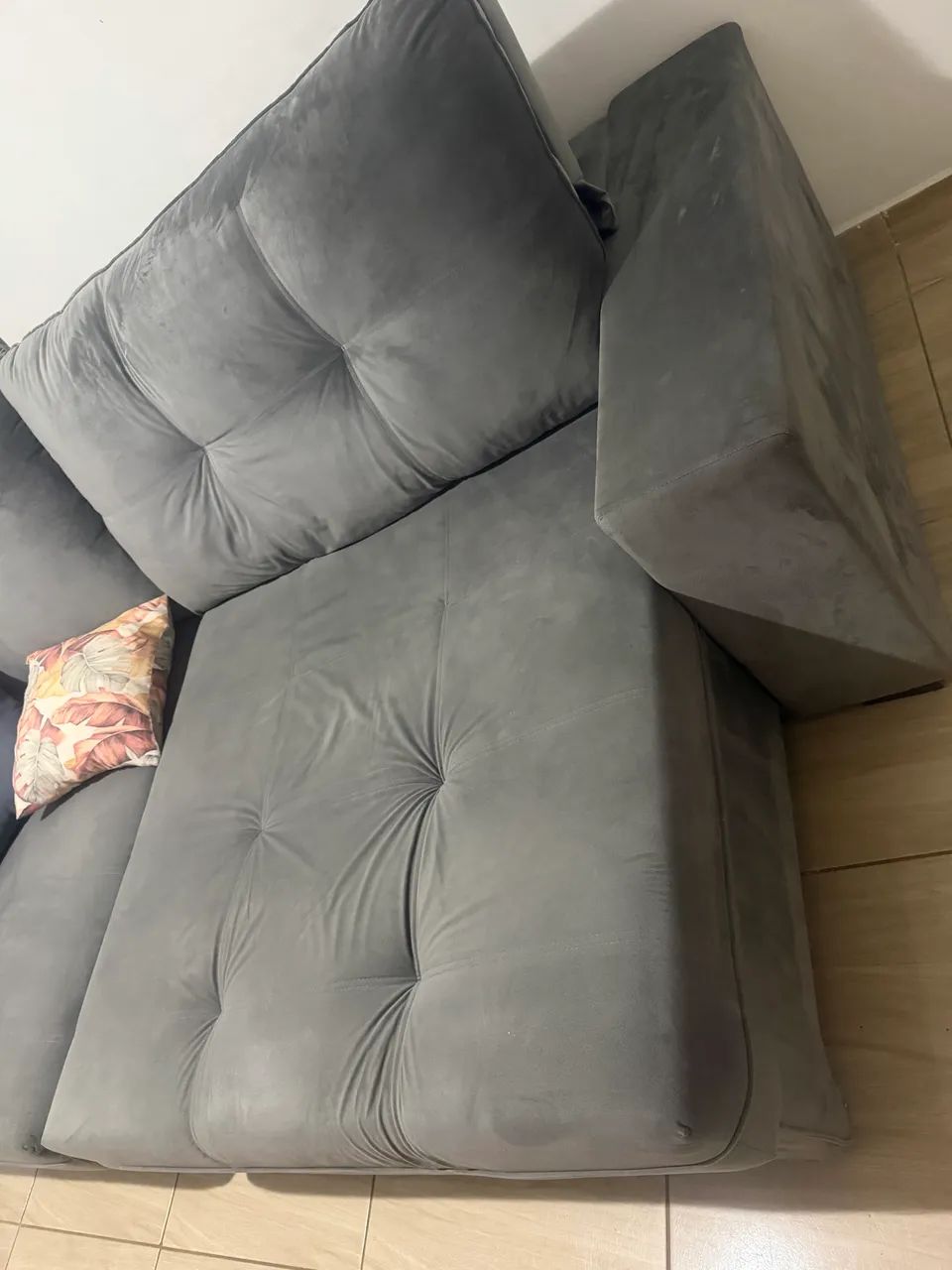 Sofá retrátil cama tecido suede molas ensacadas bonel em perfeito estado  - Foto 2