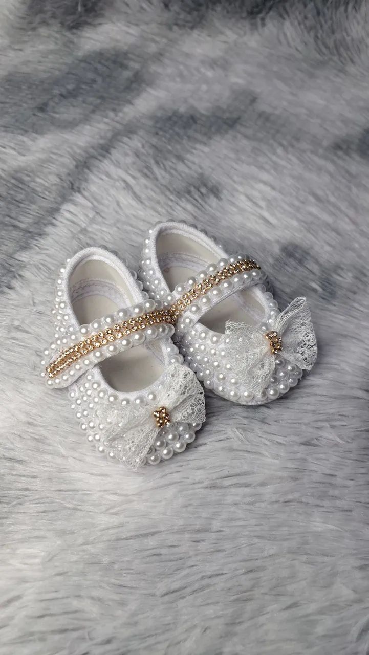 Sapatinhos de bebê menina luxo com perolas  apenas R$ 35 reais - Foto 4