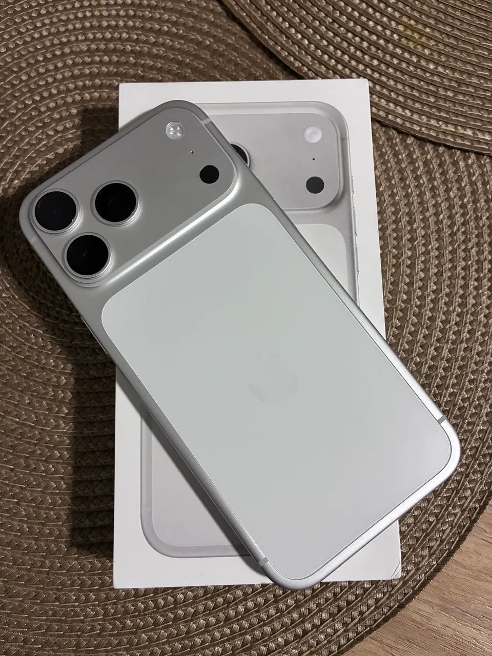 iPhone 17 pro max