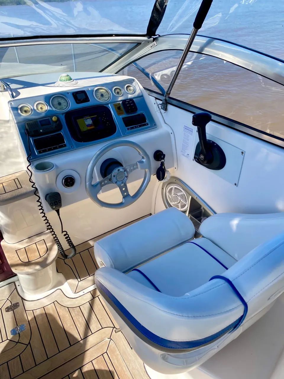 Lancha Phantom 260 - Foto 7