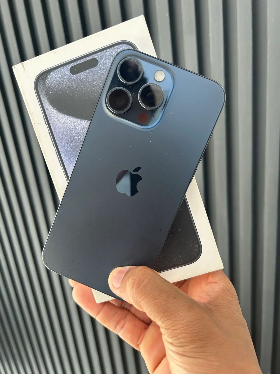 iPhone 15 Pro Max - Foto 4