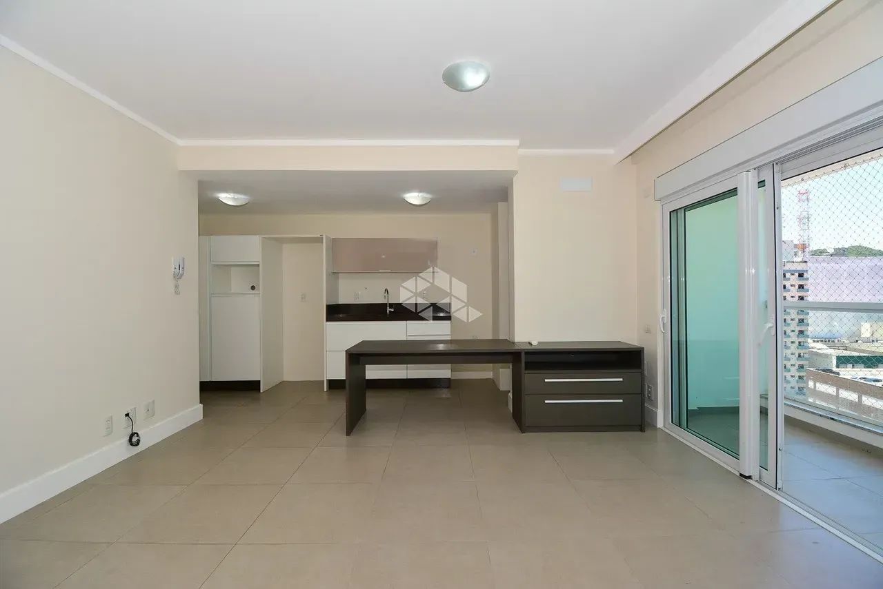 APARTAMENTO SEMIMOBILIADO COM 1 SUITE E LAZER COMPLETO NO CENTRO DE FLORIANÓPOLIS - Foto 4