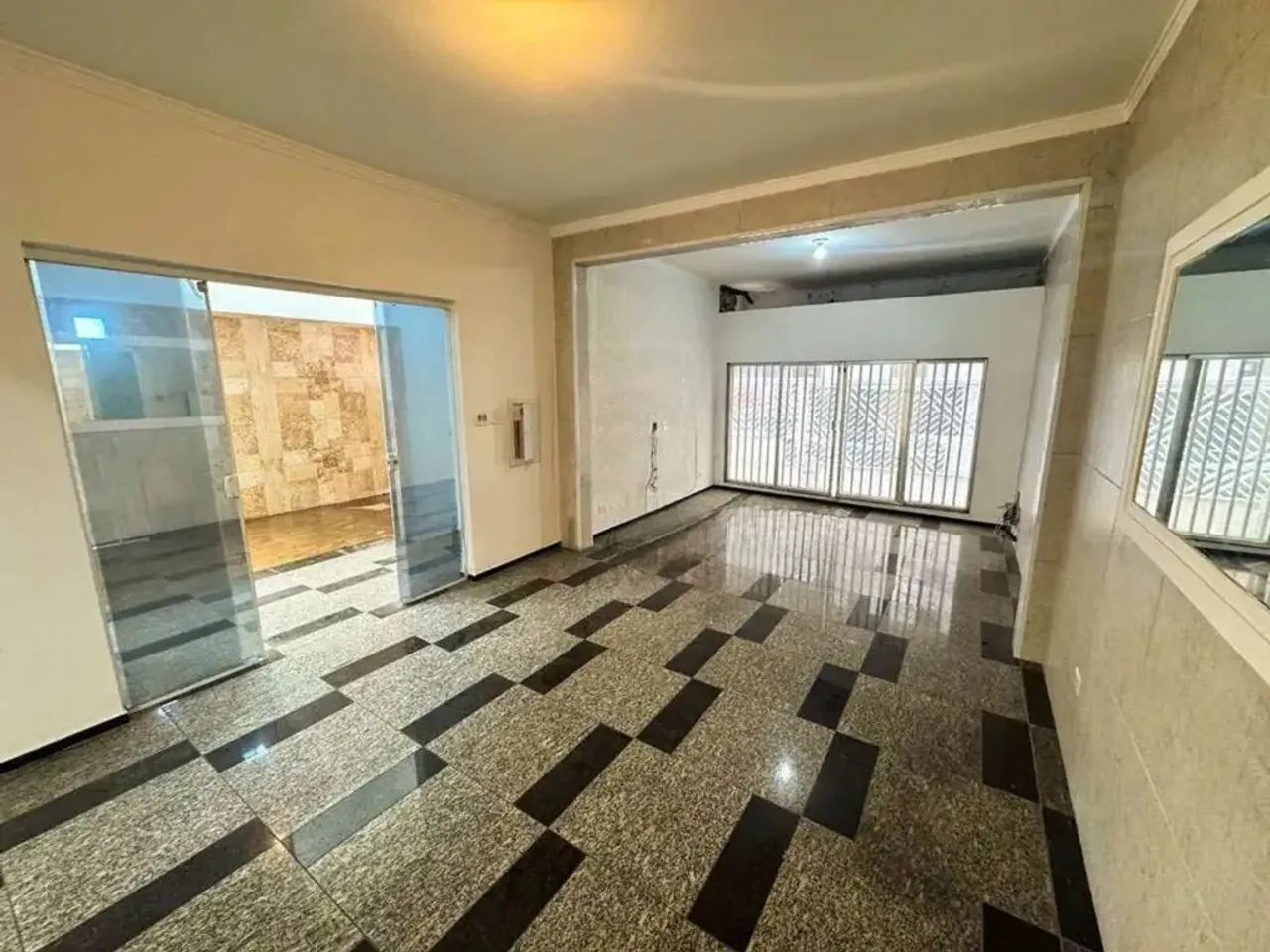 Casa para alugar ou comprar com 206m², 3 quartos e 5 vagas - Foto 3