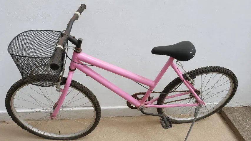Bicicleta aro 26 com cestinha