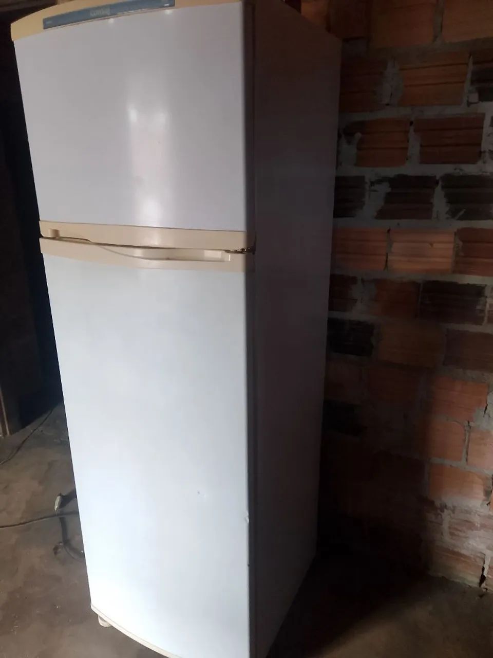 Vendo geladeira funcionando perfeitamente  - Foto 3