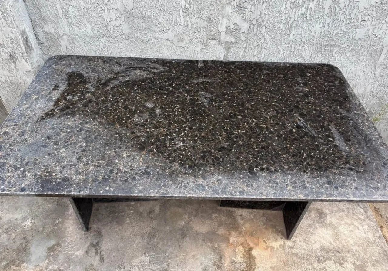 Mesa de Mármore/ granito bem conservada! VALOR NEGOCIÁVEL 65576100366337123