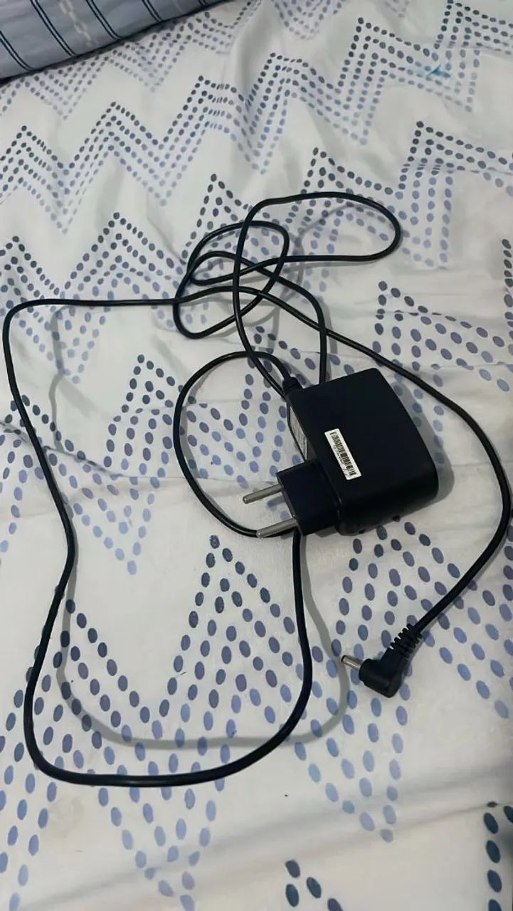 Vendo notebook positivo, com algumas marcas de uso funcionando perfeitamente - Foto 5
