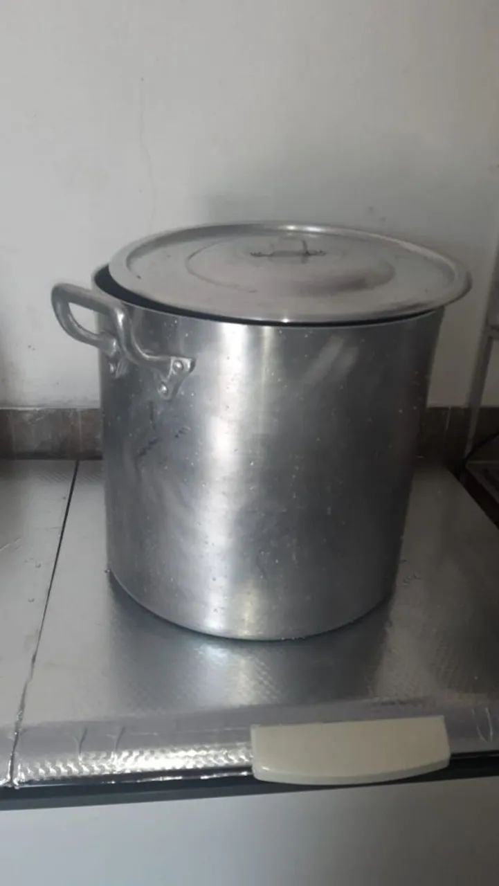 Vendo panela 60l e mesa inox - Foto 4