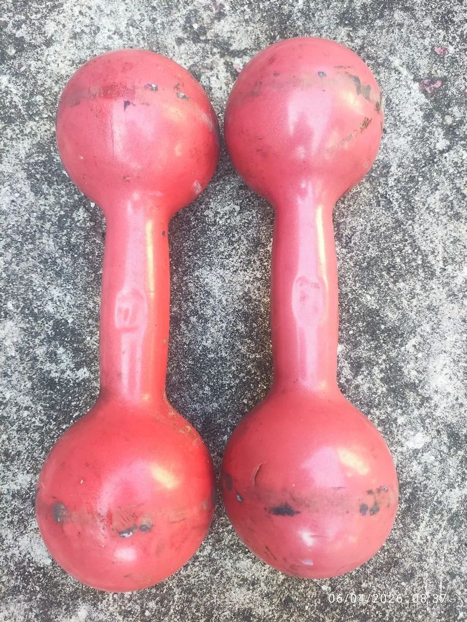Par de halteres bola de 7kg 