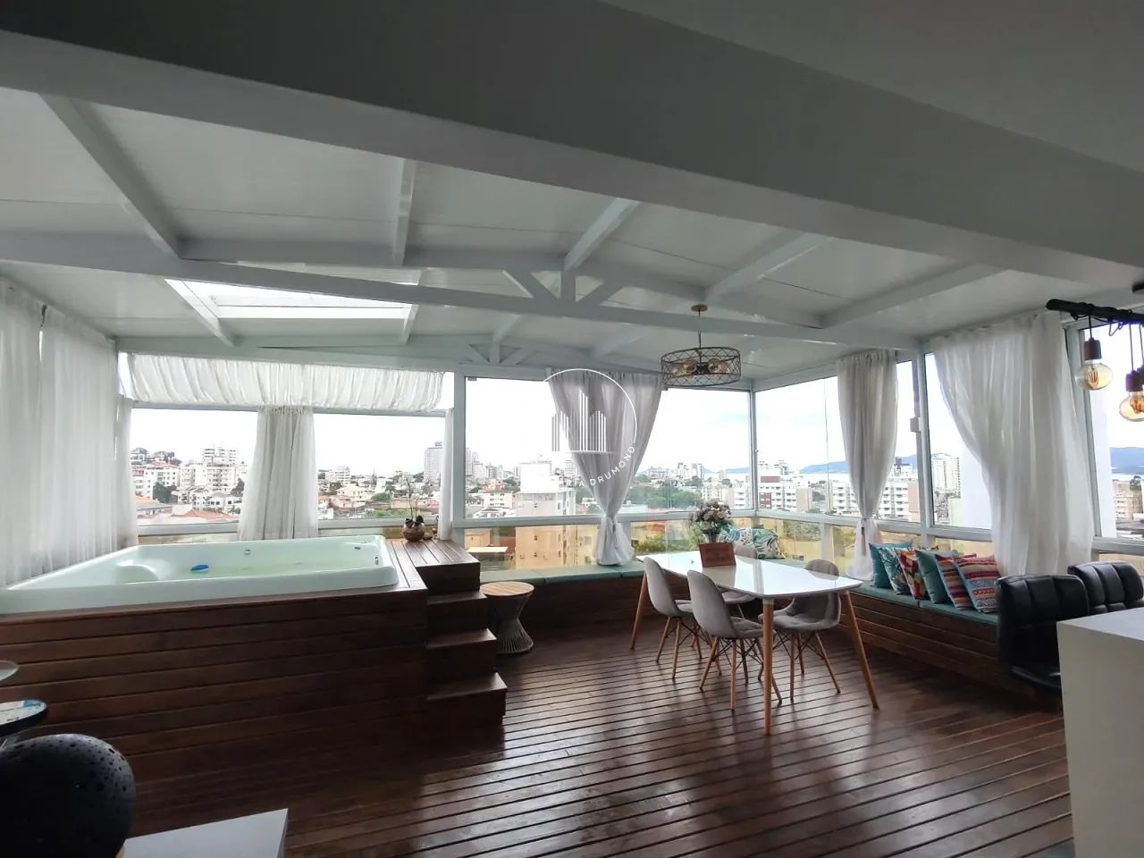 Cobertura 3 Quartos com 1 Suíte e 152m² - Capoeiras - BRN