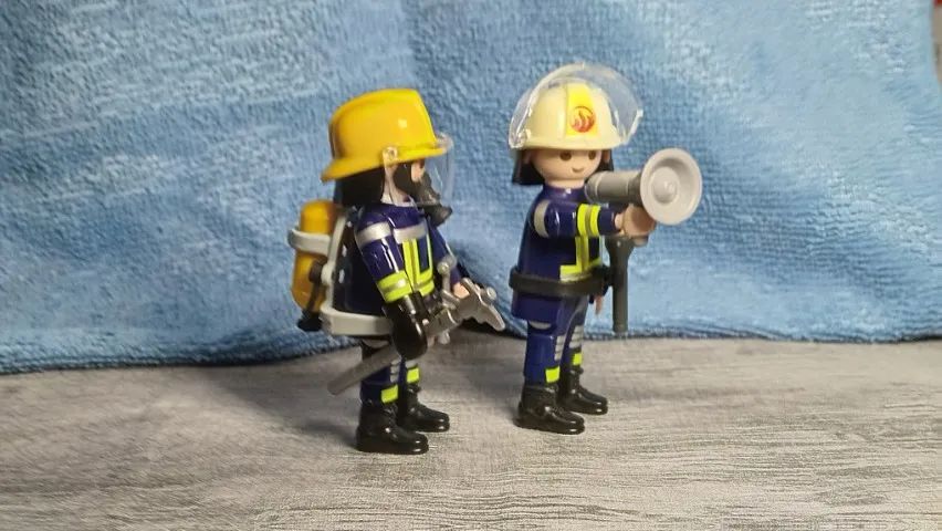 PLAYMOBIL BOMBEIRO E O CHEFE - COLECIONE.