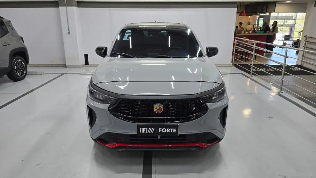 Fiat Fastback Abarth Turbo Flex 1.3 Aut. 2025 - Foto 3